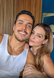 Yudelmis Acosta's Instagram, Twitter & Facebook