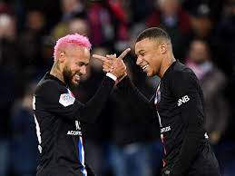 I love football www.youtube.com/neymarjr www.instagram.com/neymarjr www.twitter.com/neymarjr. Neymar Uberrascht Mit Glatze Nicht Blond Nicht Pink Psg Star Im Mourinho Look Fussball