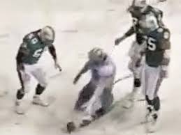 Stadium, tailgate parties, official team hotel accommodations with transportation, and more. 10 Most Memorable Thanksgiving Day Moments In Nfl History Athlonsports Com Expert Predictions Picks And Previews