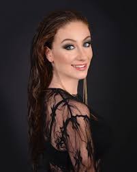 Grateful for an amazing end to a tough year 🥹❤️ Here's my fave bits that  didn't make the feed 🥰 Anyone else cracking up at the difference between  the last 2 photos?