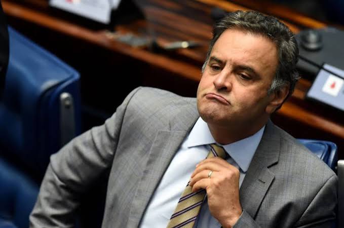 Sem viabilidade eleitoral, Aécio Neves desiste da candidatura presidencial | 082noticias.com
