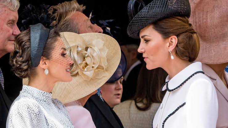 Los medios británicos destapan el gran secreto de la relación de la reina Letizia  y Kate Middleton a horas de su reaparición