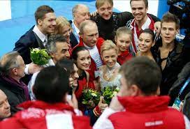 Russian President Vladimir Putin Poses For A Picture With Russia S Team Figure Skating Team Who Won Gold At The Iceberg Skati Olympic Team Figure Skating Sochi
