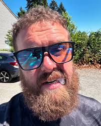 When it rains it pours! Had an unexpected tooth extraction this morning 🫤  My face hurts, but I'm still hoping to play the South Sound Classic, my  hometown A-tier, which starts tomorrow.