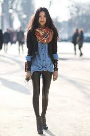 1001 Idees Avec Quoi Porter Une Chemise En Jean Idees De Style Mode Porter Une Echarpe