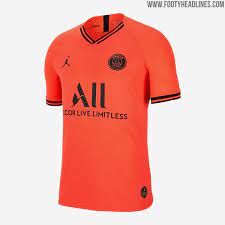 O atacante tem contrato com a equipe francesa até 2022 e é alvo de interesse do Jordan Psg 19 20 Away Kit Released Footy Headlines Soccer Jersey Soccer Shirts Psg