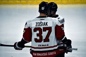 .hokeja tiesraides, hokeja spelu tiesraides, interneta televizija, hokeja spelu atskati, rigas dinamo speles, viss par hokeju, kur skatities dinamo riga speles?,viasat sport baltic live, dinamo riga online. Hokej Online R Sobota Odvratila Prehru Humenne Prvy Raz Porazili