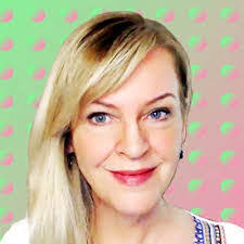 Tricia Nolan's Instagram, Twitter & Facebook