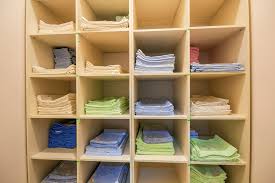 İşte bu hafta sonu evinizde yapabileceğiniz birkaç iyileştirme projesi… Pratik Dolap Duzeni Dolap Temizligi