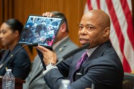 New report slams Adams and Hochul for rise in NYC homeless population