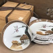 Be great in a dining room breakfronts for display. Rare Japanese Antique Plates Antique Small Plates Antique Plates Plates Ceramic Plates
