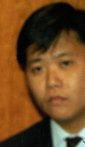 新加坡律师卷走9万元潜逃令同行困惑，被通缉15年后终在中国落网！