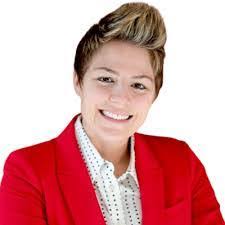 Christine Gondek's Instagram, Twitter & Facebook