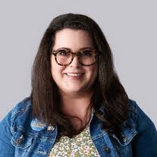 Lynette Archer's Instagram, Twitter & Facebook