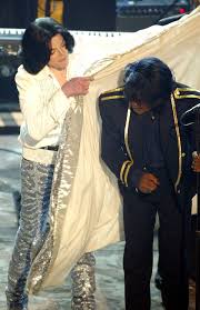 Betawards On Twitter From One Legend To Another Flashbackfriday To Michael Jackson James Brown S Historic 03 Betawards Performance Http T Co Pp6mirsbig