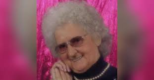 Helen Louise Capps Obituary