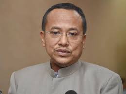 The menteri besar's party will normally have a majority in the legislative assembly and party discipline is exceptionally strong in terengganu politics, so passage of the government's legislation through the. Menteri Besar Terengganu Jalani Pembedahan Lutut