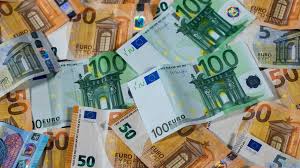 Powerball mega millions lotto 6 aus 49 eurojackpot ca$h five texas two steps. Italien Polizei Erwischt Mann Mit Einer Million Euro Der Spiegel