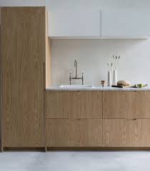 Uk Company That Makes Great Custom Doors And Panels From Plywood With A Huge Range Of Veneer Choices Great To See What Can Be Done With The Em 2020 Mdf Cozinha Casas