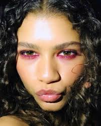 Aida Melara's Instagram, Twitter & Facebook