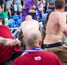 Football hooligans \ czech republic \ sparta praha \ околофутбол. Kfc Uerdingen Hansa Rostock Polizei Beendet Massenkeilerei Mit Reizgas Welt