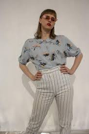 Последние твиты от lea elui ginet (@leaeluii). The Shirt Liz Bernstein Anne Azoulay In The Office Of Legends S05e01 Spotern
