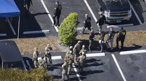 The gunman was also killed, the fbi's miami bureau said. 2 Fbi Agents Fatally Shot 3 Others Injured While Serving Warrant In Sunrise Nbc 6 South Florida