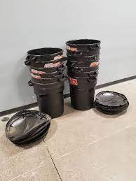 Here we present initial data to be read. Rubbermaid Roughneck 32 Gal Black Round Trash Can With Lid 13 Mn Home Outlet Coon Rapids Auction 1 K Bid