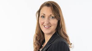 Suzanne Dunne's Instagram, Twitter & Facebook