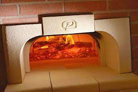 A vous de choisir la taille du four en fonction de la quantité de pizzas que vous avez besoin de produire et du rythme de production. Wood Fired Oven For Making Bread And Pizzas Le Panyol Made In France Epv Label Le Panyol