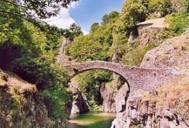 Come and experience the amazing ardeche gorge in southern france. Ardeche Reisefuhrer Auf Wikivoyage