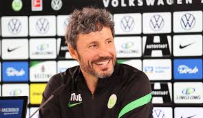 „yes, we are aware that wolfsburg has made … Mark Van Bommel Startet Beim Vfl Wolfsburg Mit Ibra Aber Nicht Im Wohnwagen