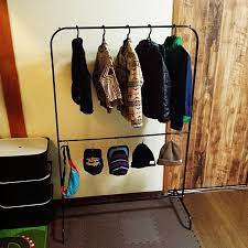 つっぱり棒でできる デッドスペースを活用するアイデア ikea 洋服ラック 洋服ラック 玄関 コート掛け