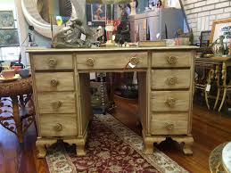 Patty And Friends Antique Mall Florida S Oldest Antique Mall 1241 Dr M L King Jr 9th Street North St Petersburg F Red House Old Antiques Antique Mall