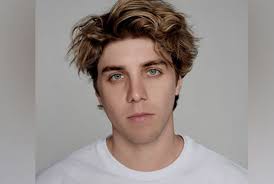 Lukas Gage To Play Cat King