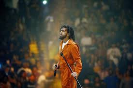 Cole is the first rapper in 25 years to have an album go platinum without any big guest collaborators. J Cole Reflects On Birthday Love Time To Switch Gears Implurnt