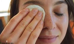 27 Weird Uses For Baby Oil You Never Knew Existed