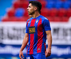 His current contract expires june 30, 2022. Rafa Soares Facebook