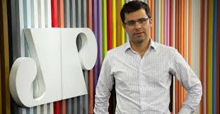 ‎fundada em 1º de outubro de 2004, a jovem pan vitória chegou ao es com o objetivo de estar sempre ao lado da sua audiência: Jovem Pan Apresenta Diretor Comercial Meio Mensagem