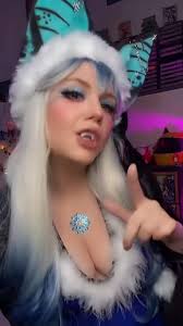 😝😝 If you’re this far in… you might as well tap that follow.