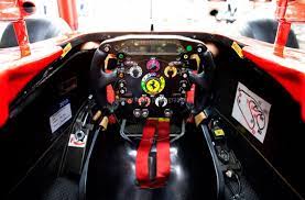 Mick schumacher wird 30 jahre nach seinem vater michael schumacher sein debüt in der formel 1 geben. F1 Ferrari Cockpit Cerca Con Google Ferrari F12berlinetta Formula 1 Car Ferrari F1