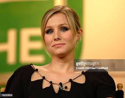 1,342 Veronica Mars Named Work Stock Photos, High-Res Pictures, and Images 