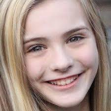 Brooke Cheek's Instagram, Twitter & Facebook