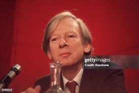 901 Peter Shore Photos & High Res Pictures