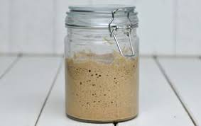 Sauerteig Ansetzen Einfaches Sauerteig Rezept Schritt Fur Schritt Erklart Rezept Sauerteig Sauerteig Ansetzen Sauerteig Rezepte