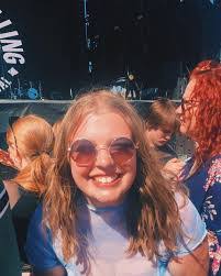 Sarah Bogan's Instagram, Twitter & Facebook