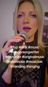 Carly Corbin (@carlycorbin10)