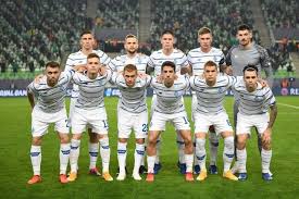Вітаємо на офіційній сторінці фк «динамо» київ welcome to fc dynamo kyiv official page. Shest Futbolistov Dinamo K Zarazilis Koronavirusom Nakanune Matcha S Barselonoj V Lch Chempionat