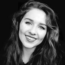 Kristen Cray's Instagram, Twitter & Facebook