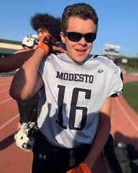 Blind Teenage Quarterback Jasen Bracy Has 'No Fear'